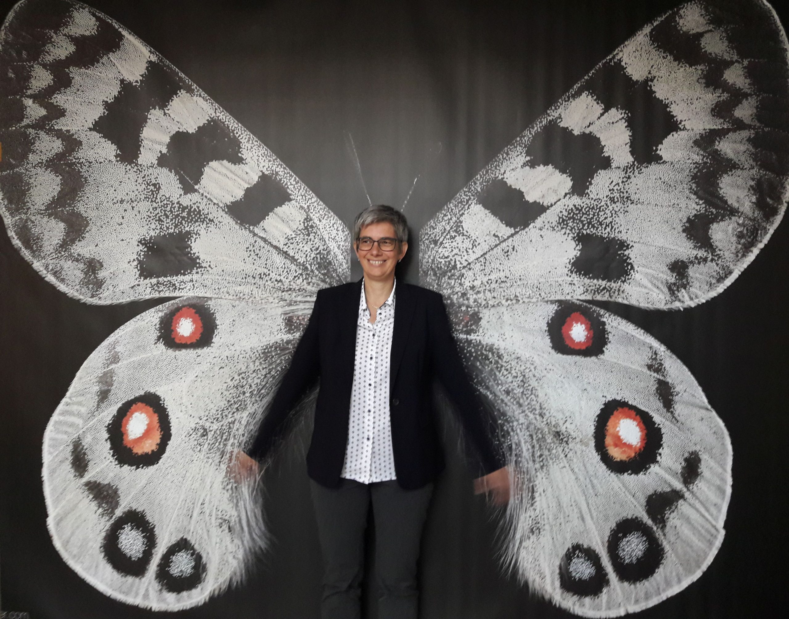 Barbara Streicher als Schmetterling